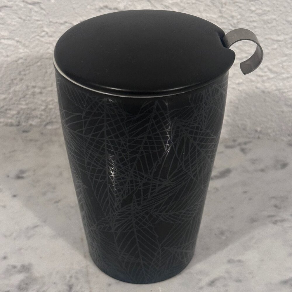🖤✨ Tea Forte Porcelain Tea Mug w/ Infuser & Lid – Black – Modern Minimalist ✨🖤
